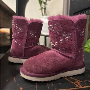 UGG BAILEY BUTTON WOMEN SHORT BOOTS TEHUANO PURPLE PASSION US 10